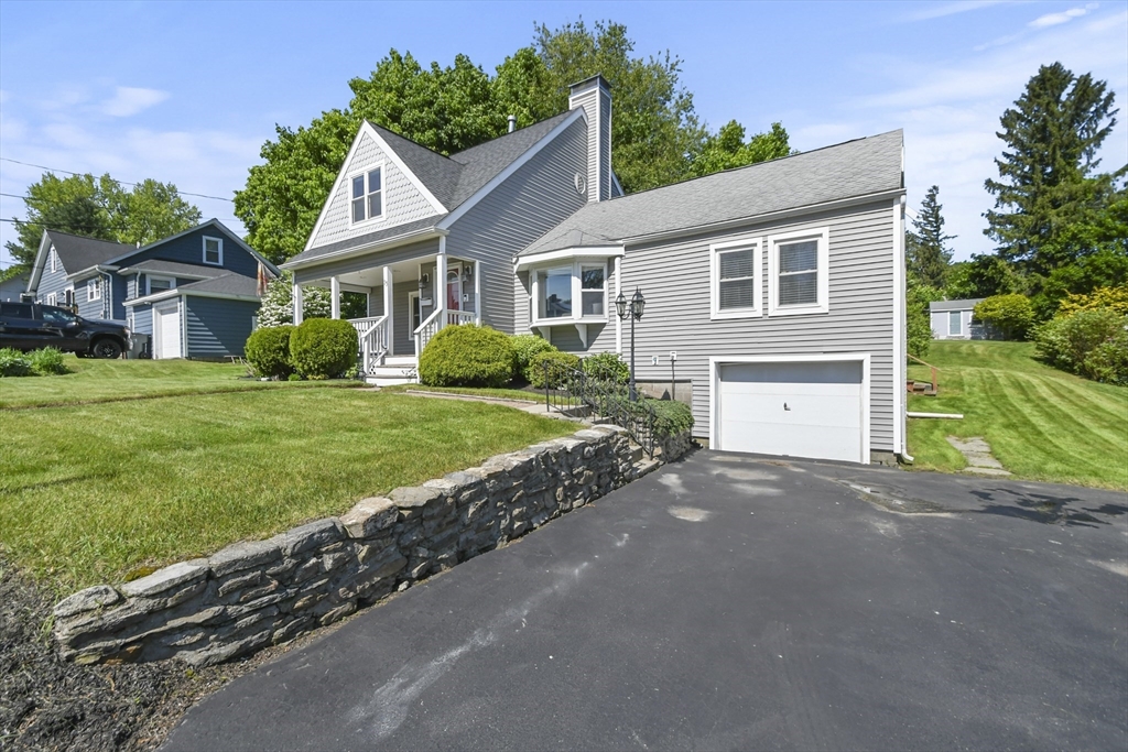 23 Rockland Road Auburn, MA 01501 - Photo 2 of 30 Gallery Image 2