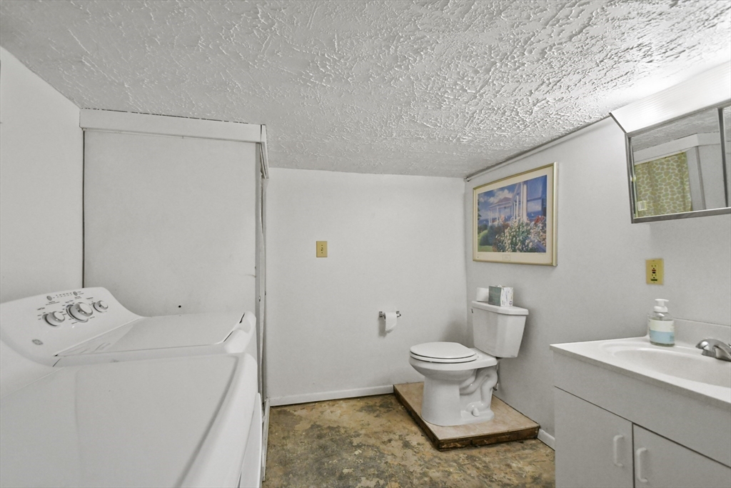23 Rockland Road Auburn, MA 01501 - Photo 26 of 30 Gallery Image 26