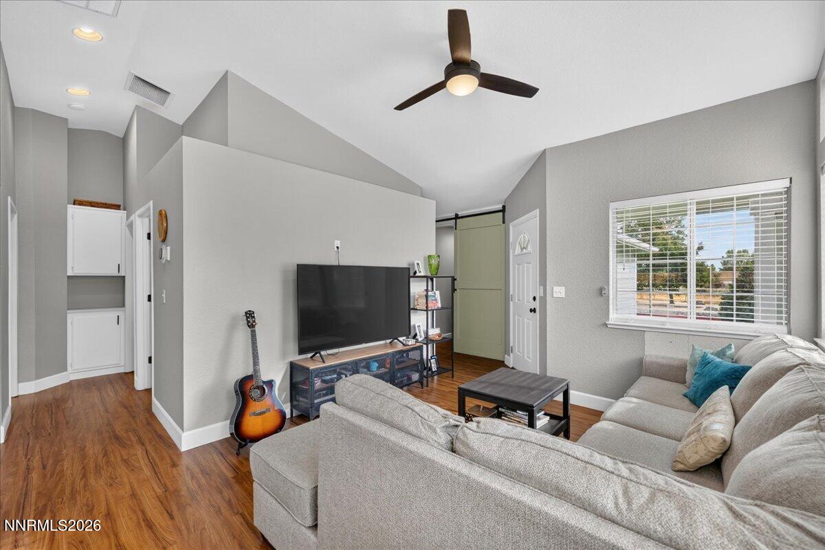 7559 Water View Way Reno, NV 89511 - Photo 8 of 32 08-DSC_7828