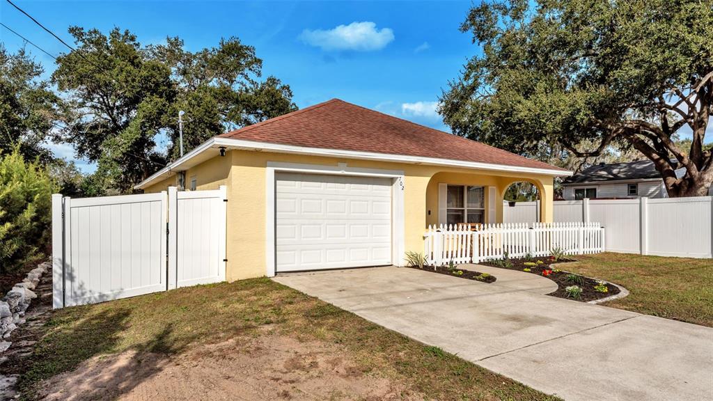 702 Lemon Street Dundee, FL 33838 - Photo 27 of 29