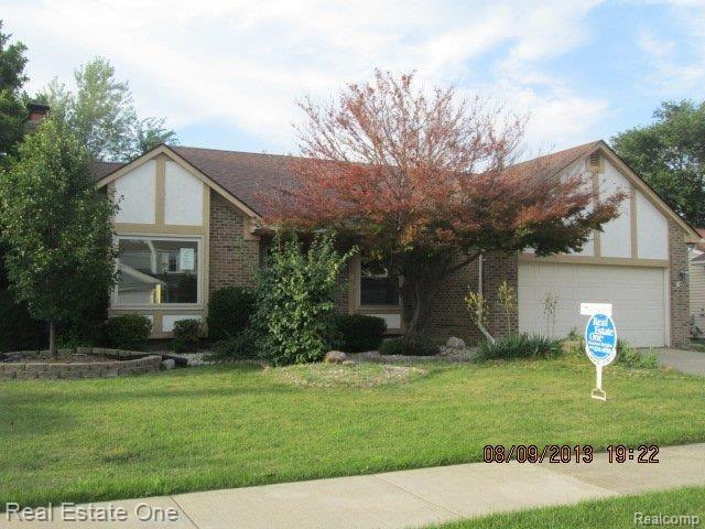 45208 Prestbury Road Canton, MI 48187 - Photo 1 of 14 45208 Prestbury.JPG