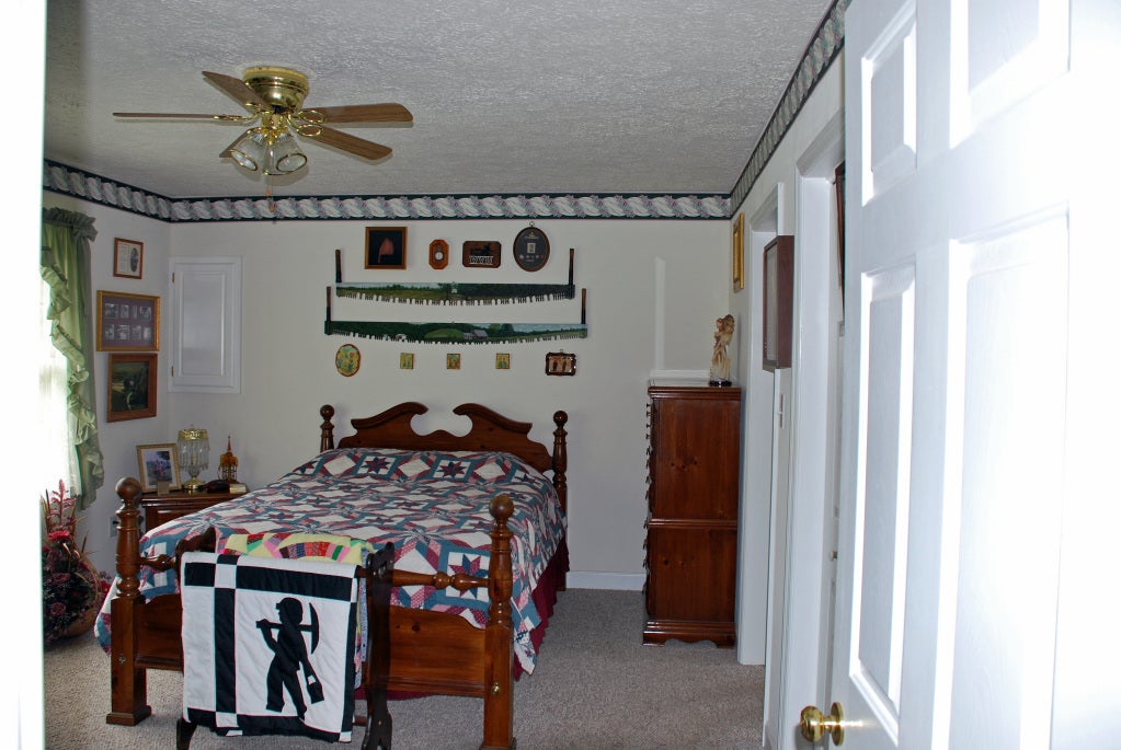 101 Windy Ridge Lane Lindside, WV 24951 - Photo 13 of 30 Master Bedroom w/Berber Carpet