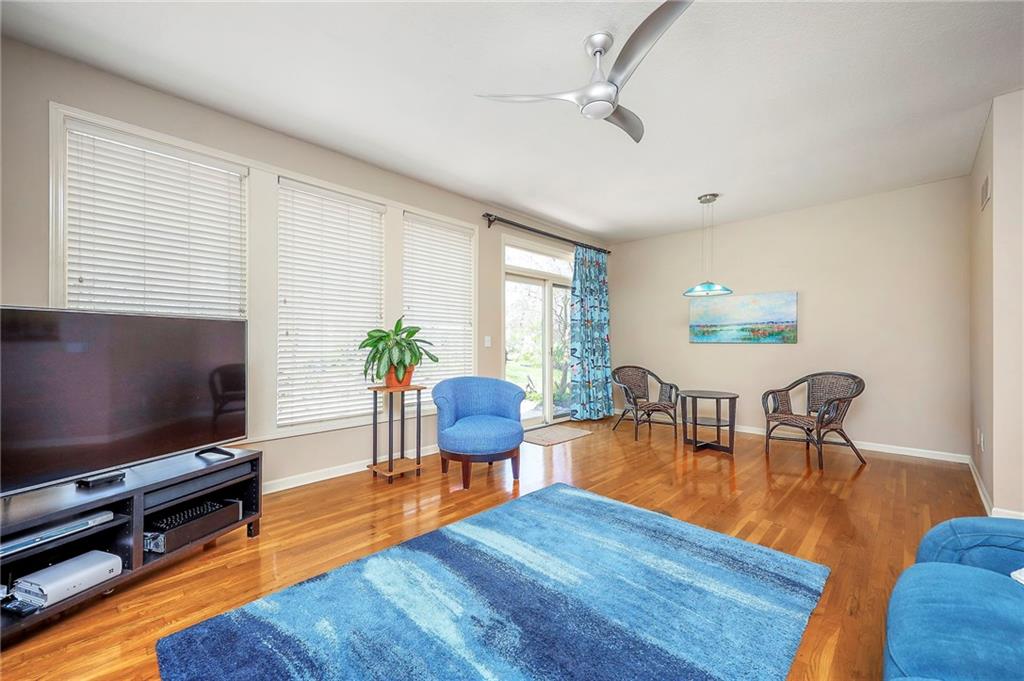 12436 Long Street Overland Park, KS 66213 - Photo 17 of 43