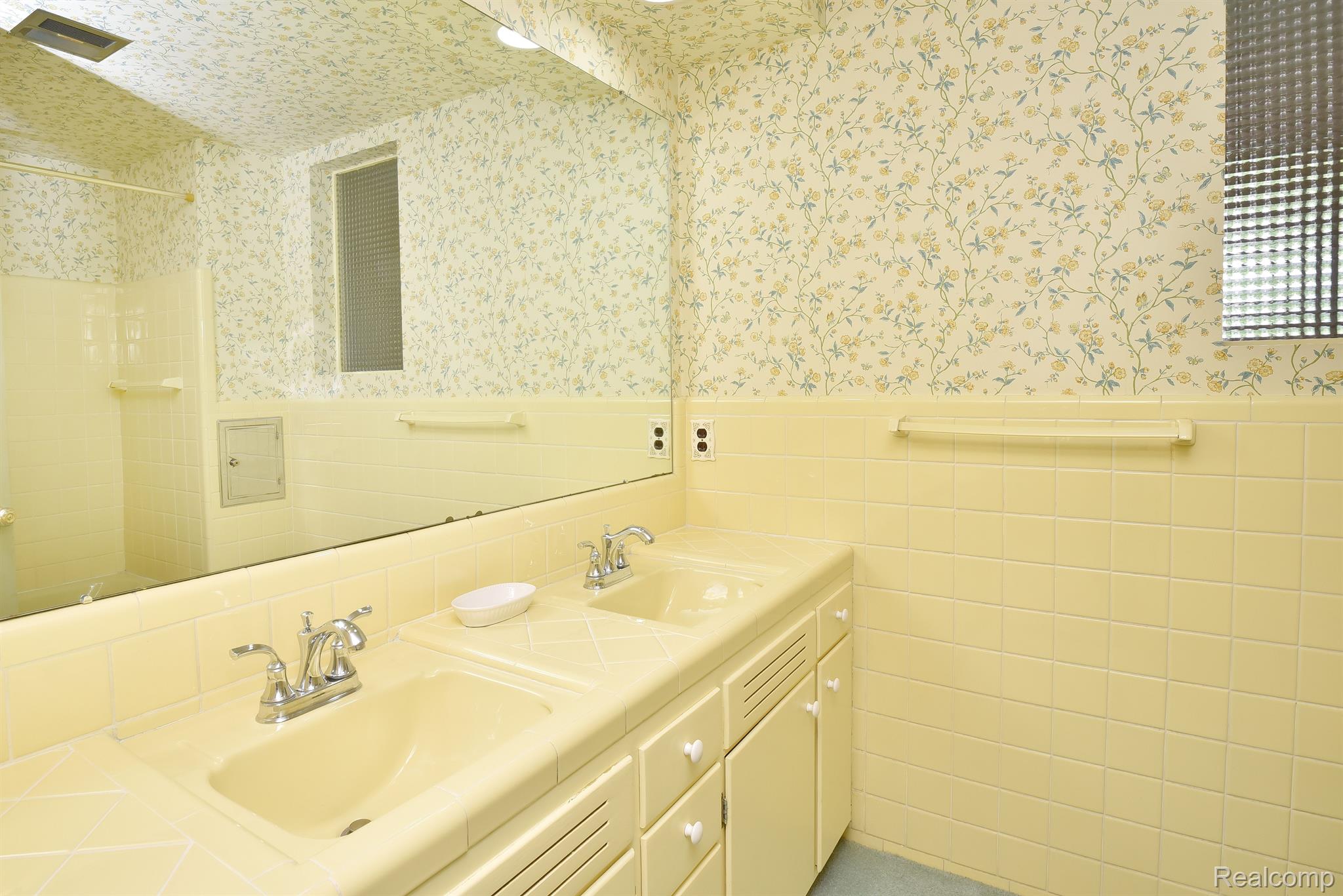 1010 Rock Spring Road Bloomfield Hills, MI 48304 - Photo 21 of 45 Gallery Image 21