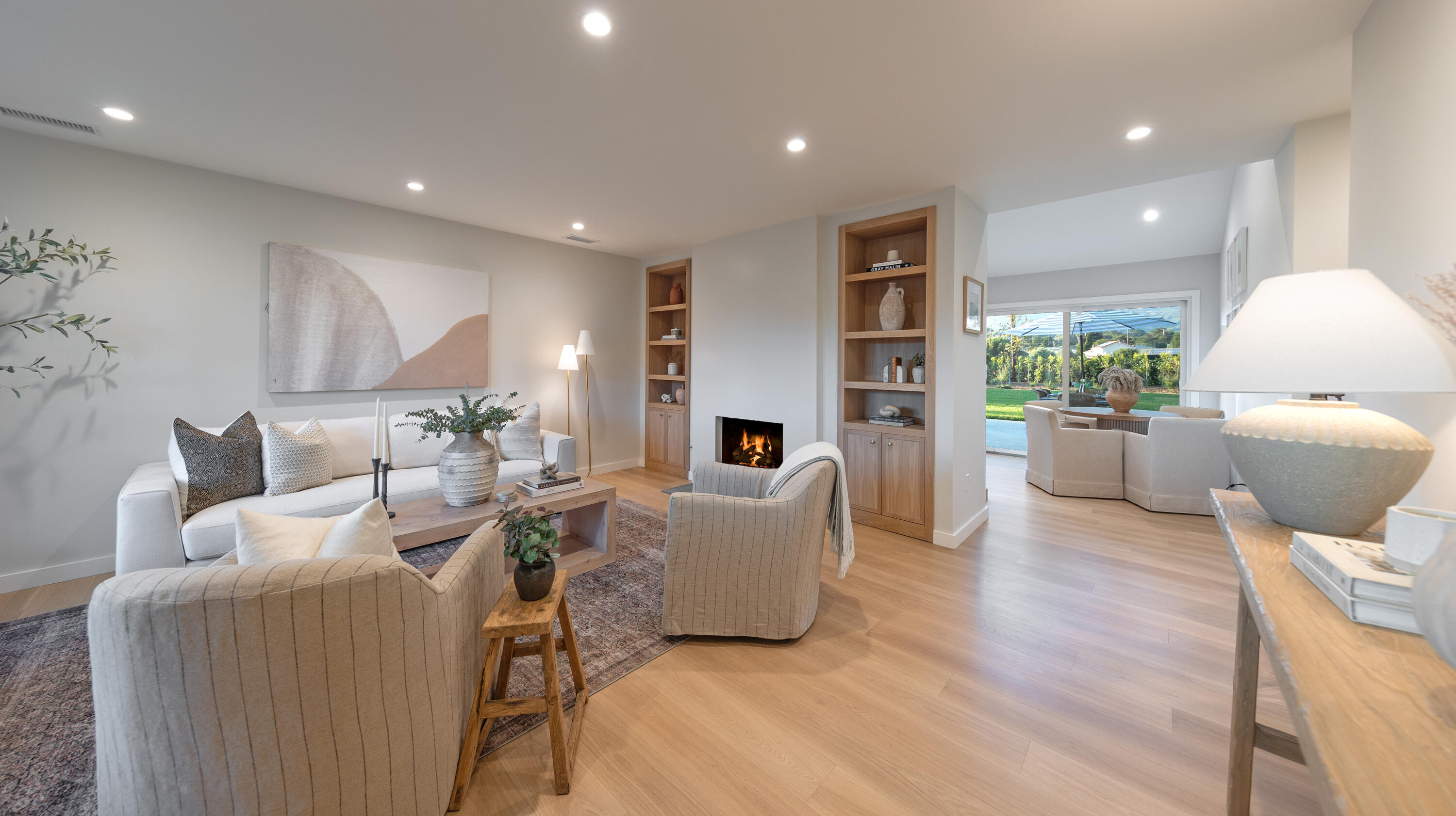 5692 Berkeley Road Santa Barbara, CA 93117 - Photo 4 of 22 Living Room2