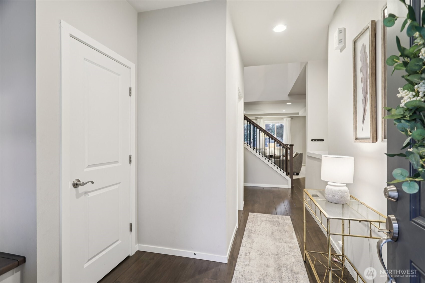 18533 115th Place Southeast Renton, WA 98055 - Photo 5 of 30 a view of entryway