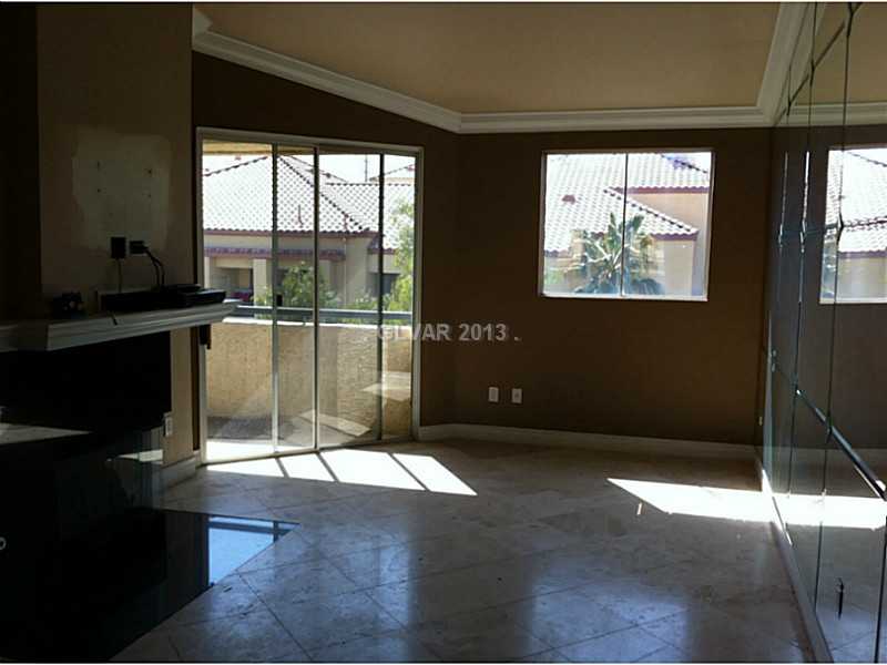 260 East Flamingo Road, Unit 433 Las Vegas, NV 89169 - Photo 18 of 20 Living Room.