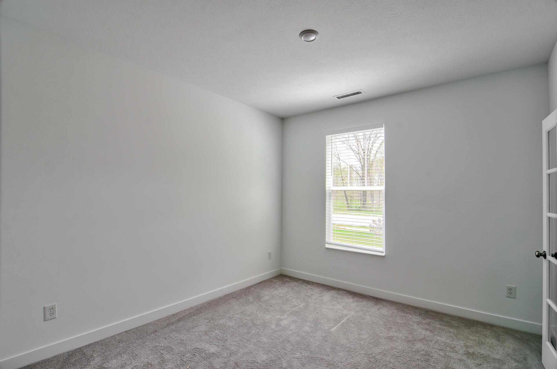 3670 Roland Drive Danville, IN 46122 - Photo 9 of 30 1921x1272