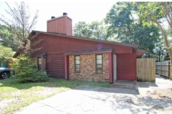 $1,500 | 6948 Spanish Trail, Pensacola, FL 32504