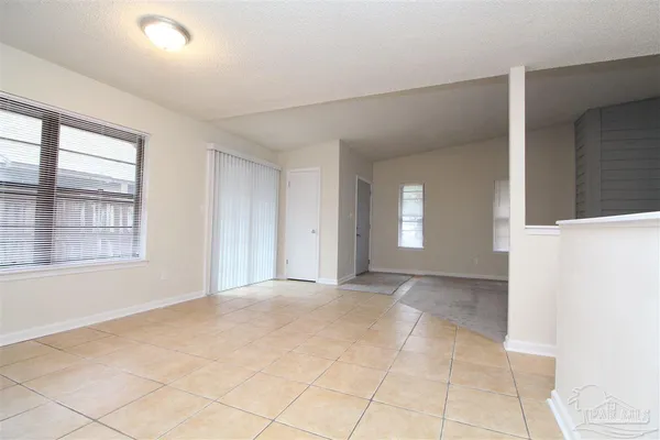 $1,500 | 6948 Spanish Trail, Pensacola, FL 32504