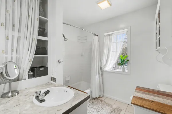 $560,000 | 415 Vista Lane, Fremont, MI 49412