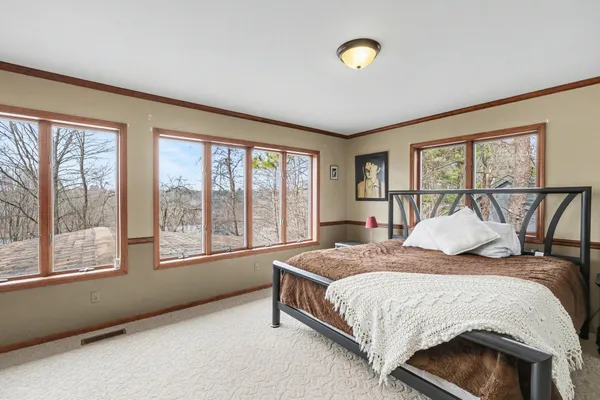 $560,000 | 415 Vista Lane, Fremont, MI 49412