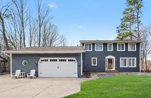 $560,000 | 415 Vista Lane, Fremont, MI 49412