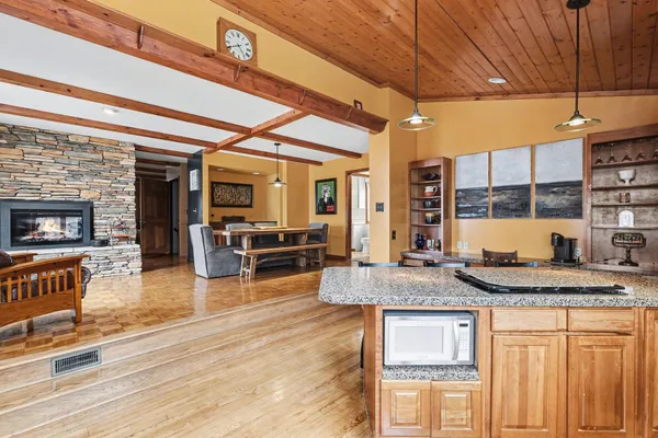 $560,000 | 415 Vista Lane, Fremont, MI 49412