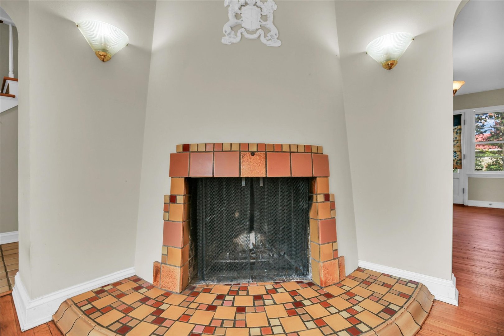 910 West Springfield Avenue Champaign, IL 61821 - Photo 11 of 45 a room that has a bed and a window