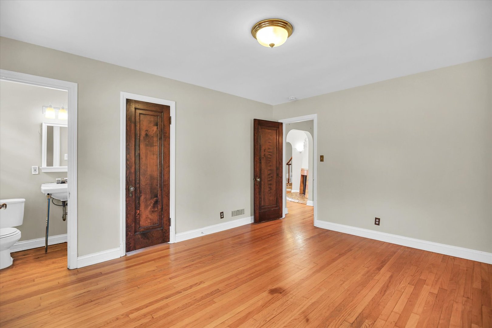 910 West Springfield Avenue Champaign, IL 61821 - Photo 15 of 34 Gallery Image 15