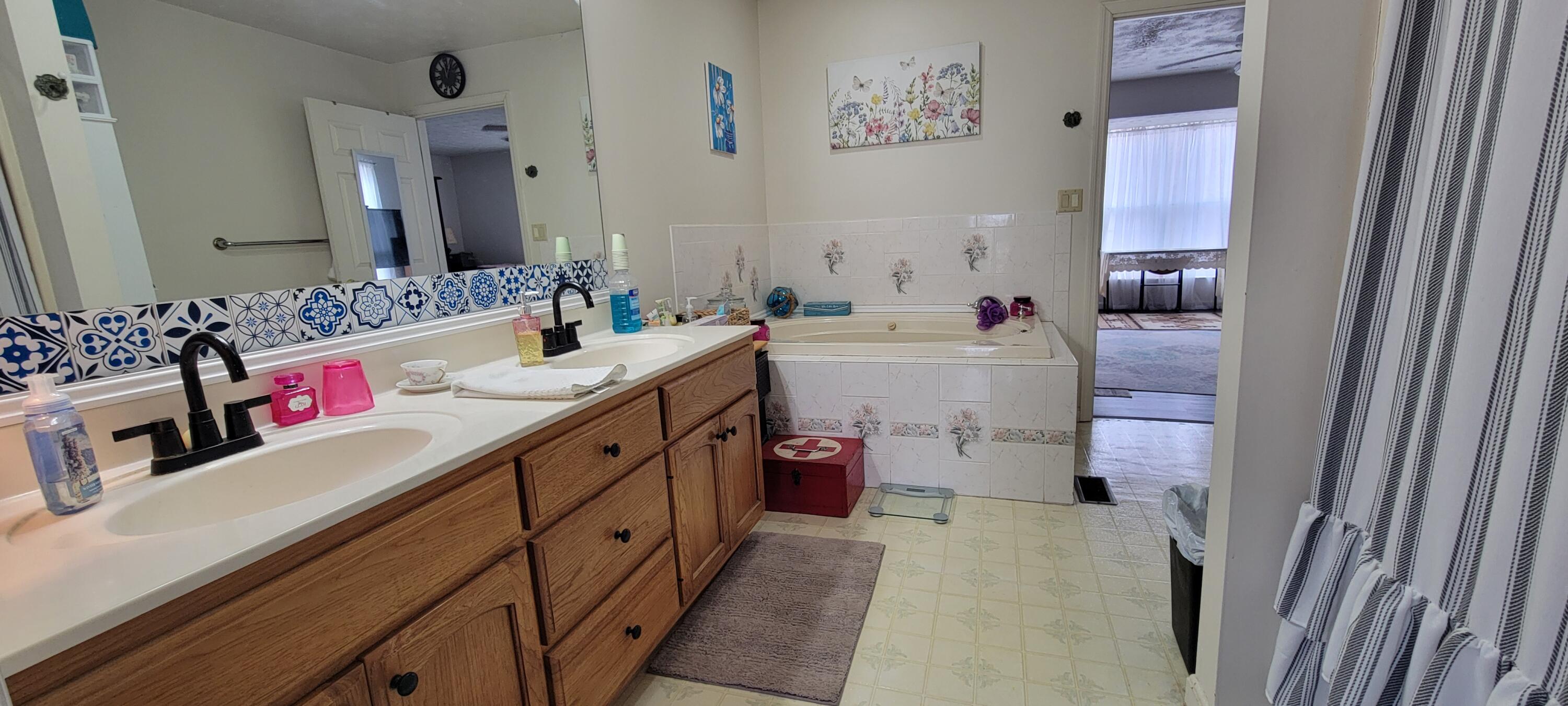 1347 Farris Branch Road Wallingford, KY 41093 - Photo 16 of 33 20250313_115230 (1)