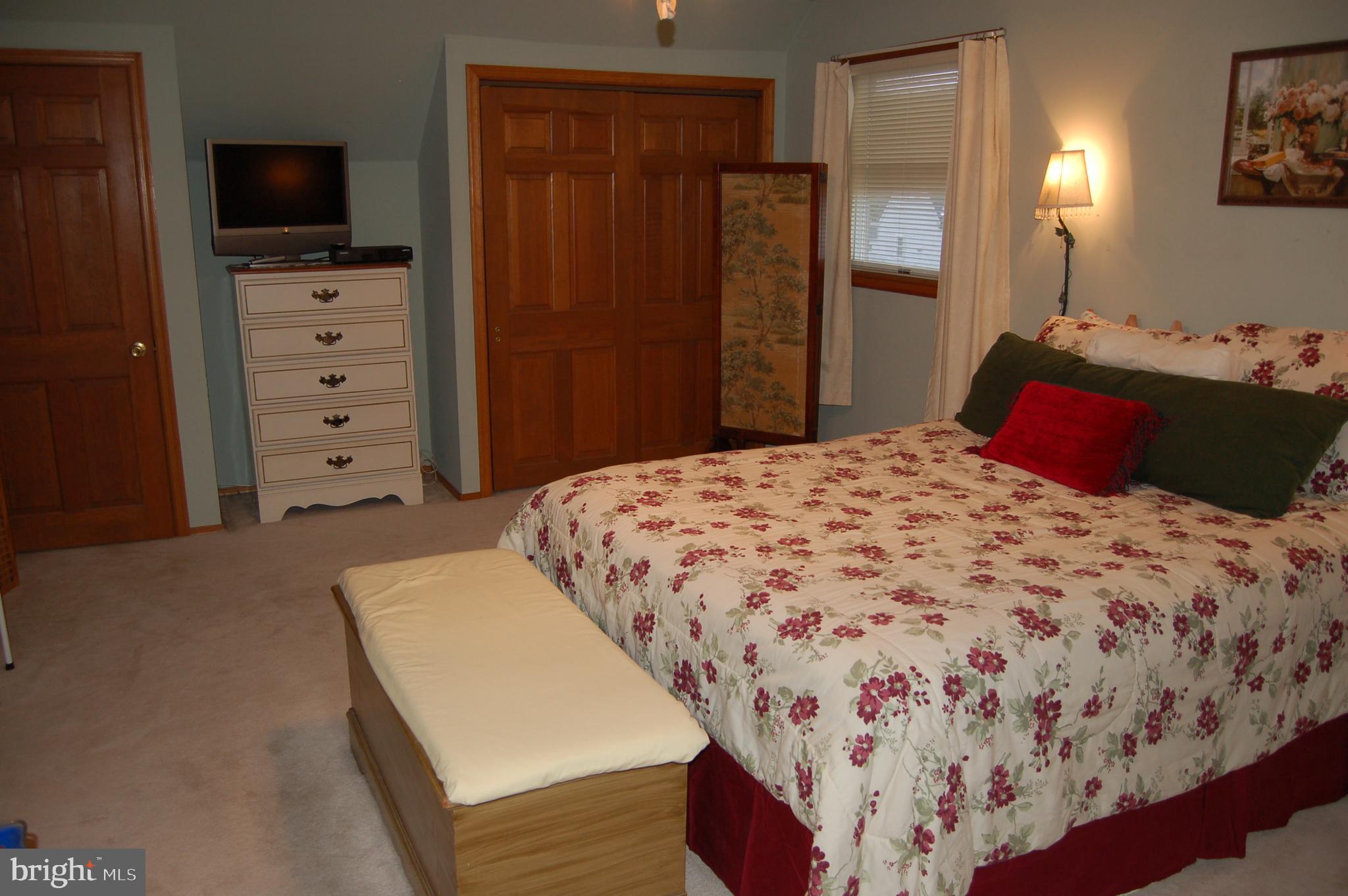 43 Gerard Road Trenton, NJ 08620 - Photo 16 of 29
