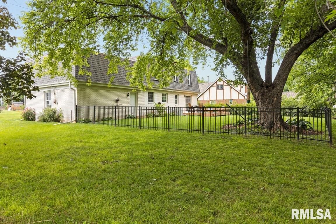 903 Kingsbury Road Washington, IL 61571 - Photo 40 of 50 Gallery Image 40