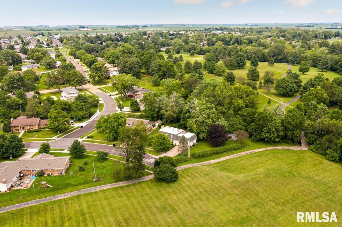 903 Kingsbury Road Washington, IL 61571 - Photo 45 of 50 Gallery Image 45
