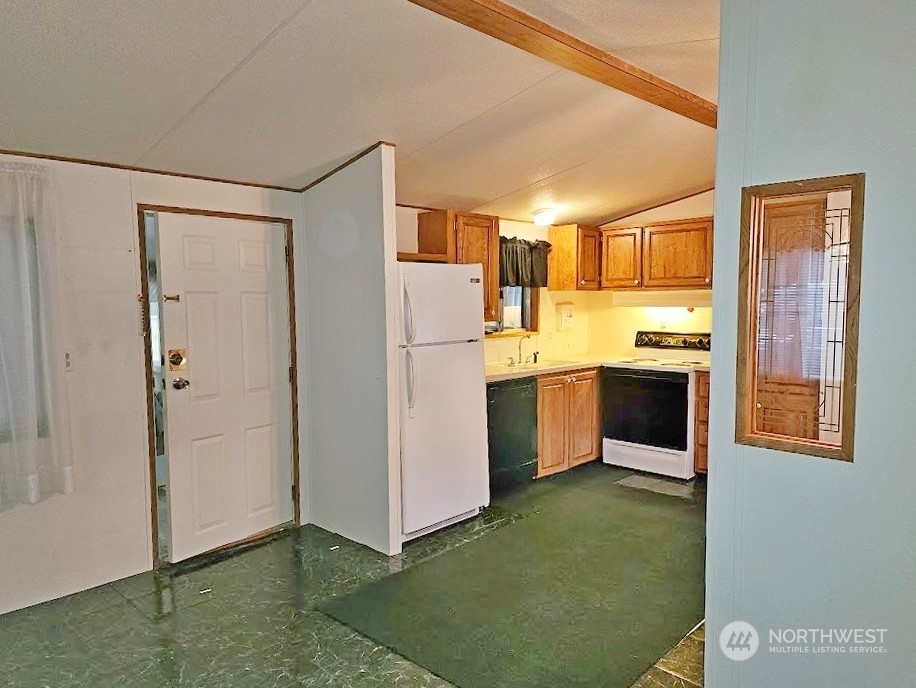 3724 Pine Road, Unit 1 Bremerton, WA 98310 - Photo 9 of 23 Gallery Image 9