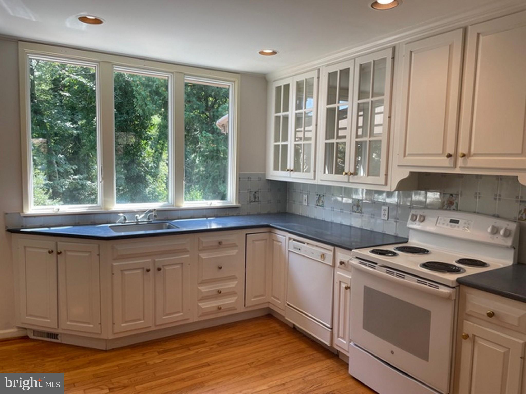 1912 Hillendale Road Chadds Ford, PA 19317 - Photo 11 of 23 Kitchen