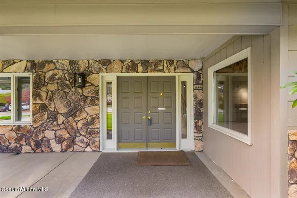 $899,900 | 3973 Fairway Drive, Coeur D'Alene, ID 83815