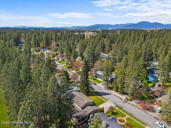 $899,900 | 3973 Fairway Drive, Coeur D'Alene, ID 83815