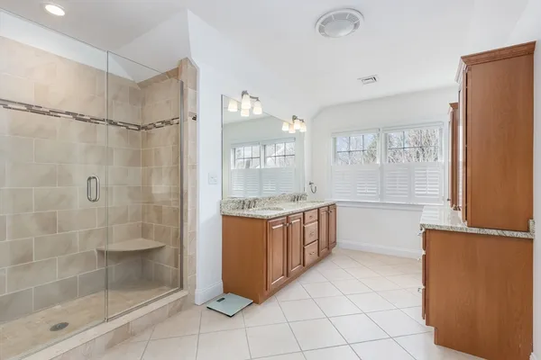 $6,000 | 239 Washington Street, Unit 12, Norwell, MA 02061