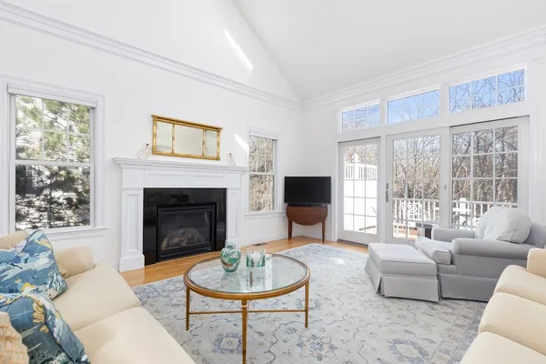 $6,000 | 239 Washington Street, Unit 12, Norwell, MA 02061