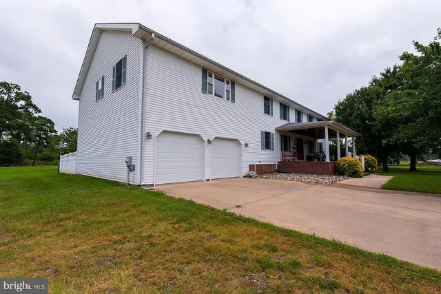 $899,900 | 2613 Hoopers Island Road, Fishing Creek, MD 21634