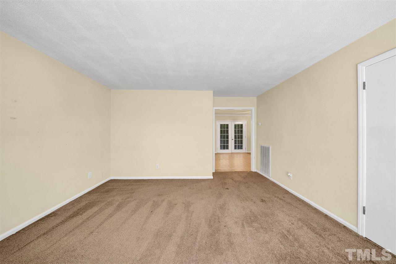 340 Pierce Road Garner, NC 27529 - Photo 5 of 20 Gallery Image 5