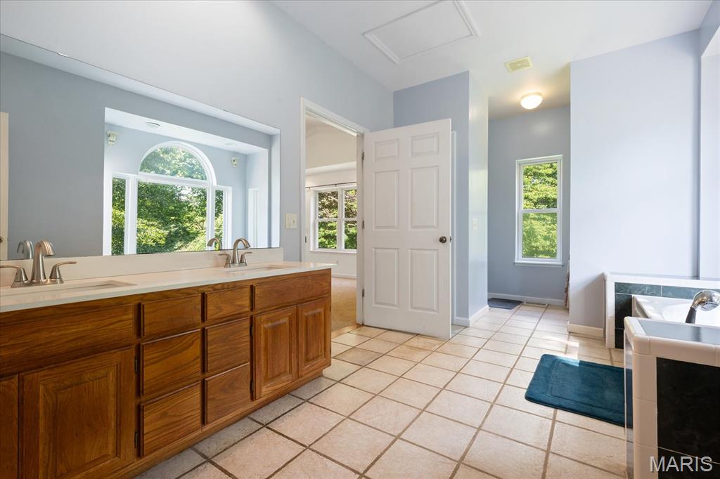 4 Hahn Estate Road Winfield, MO 63389 - Photo 27 of 51
