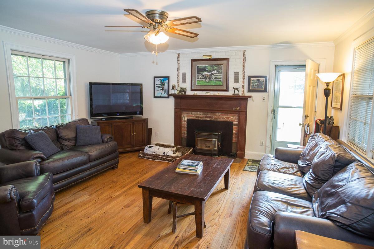 35469 Millville Road Middleburg, VA 20117 - Photo 14 of 30 Family Room