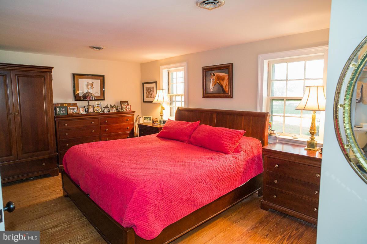 35469 Millville Road Middleburg, VA 20117 - Photo 19 of 30 Bedroom (Master)