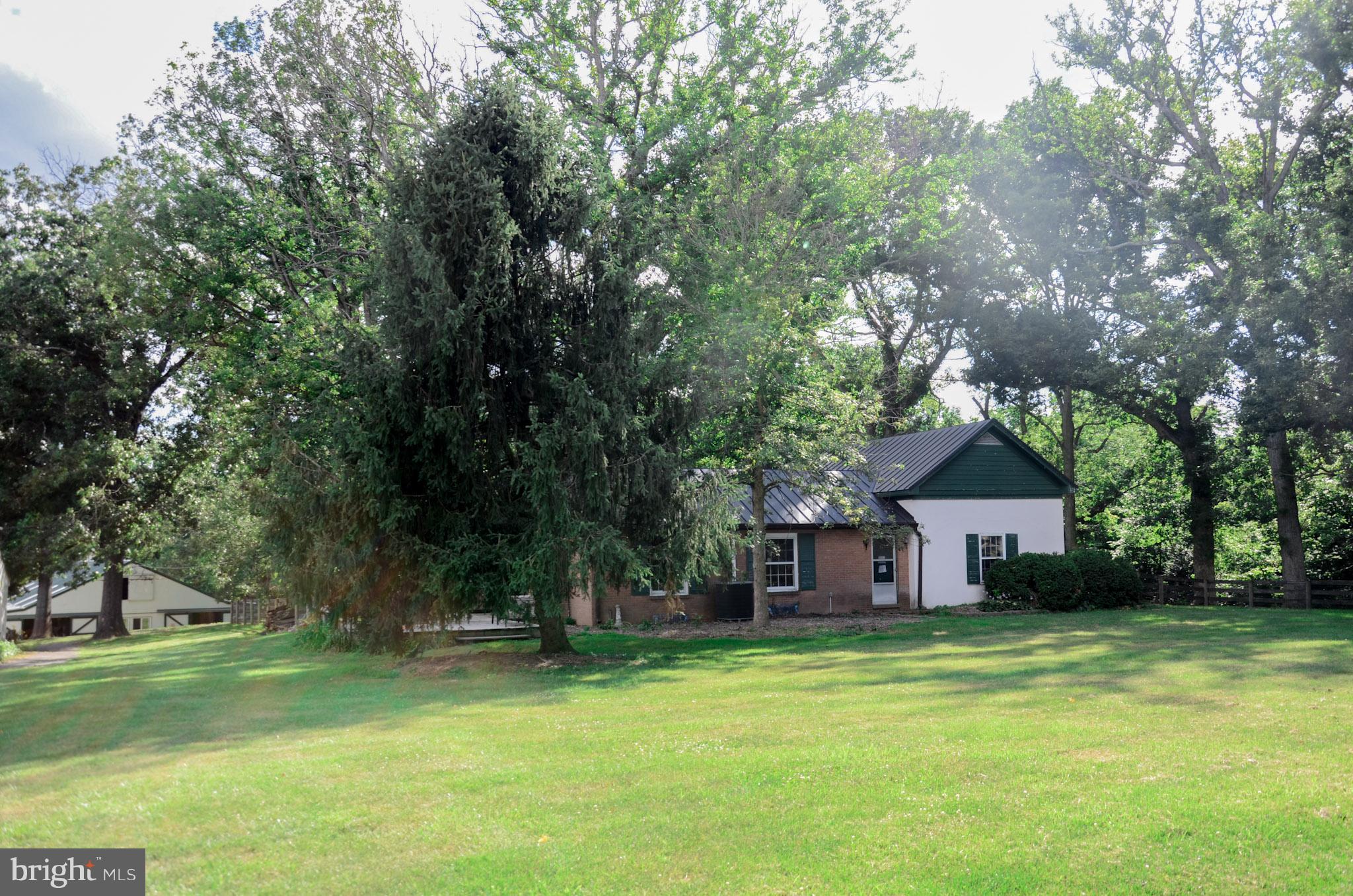 35469 Millville Road Middleburg, VA 20117 - Photo 4 of 30 Exterior (Front)