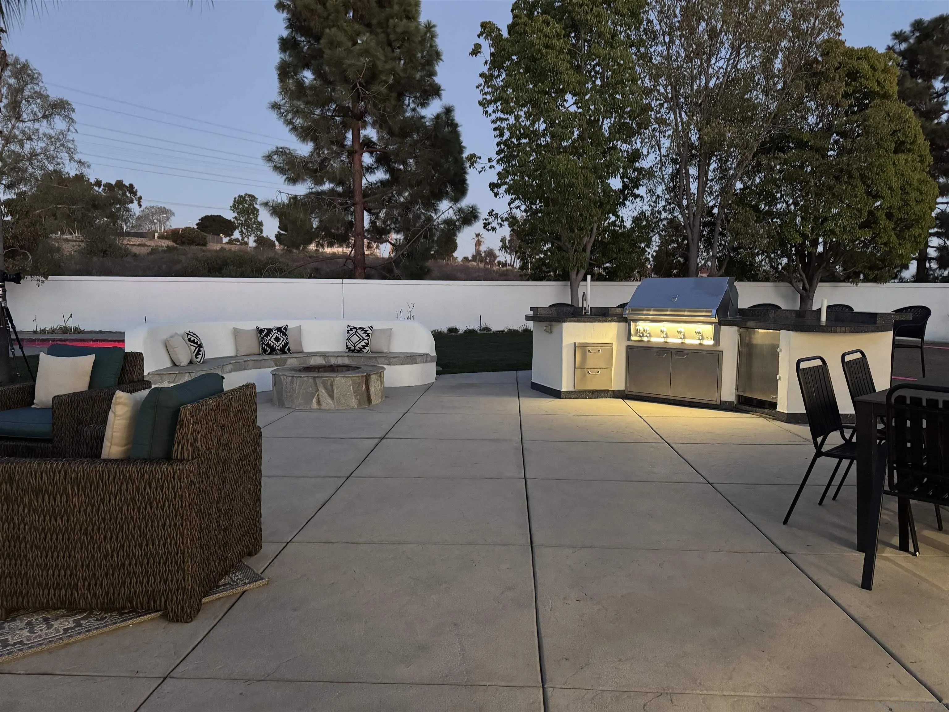 6814 Moorhen Place Carlsbad, CA 92011 - Photo 29 of 37 a view of outdoor space with seating