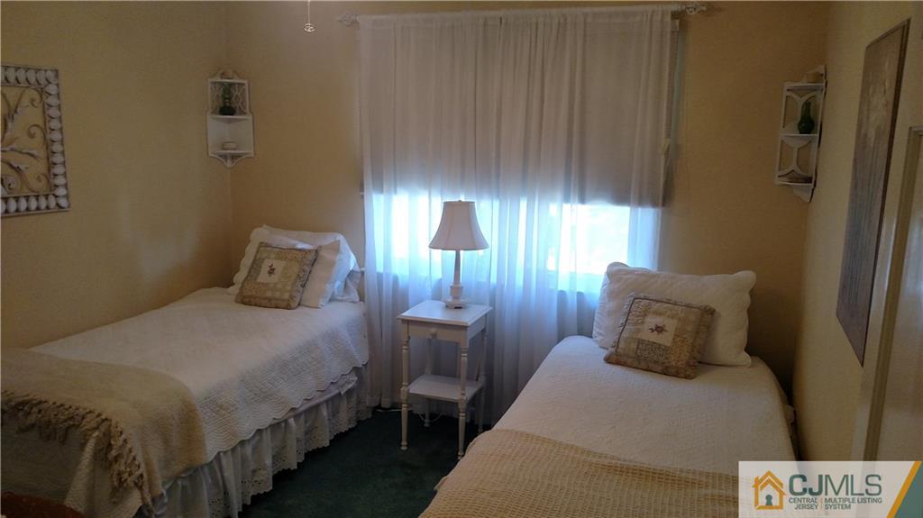 39 Brookfall Road Edison, NJ 08817 - Photo 10 of 18 Gallery Image 10