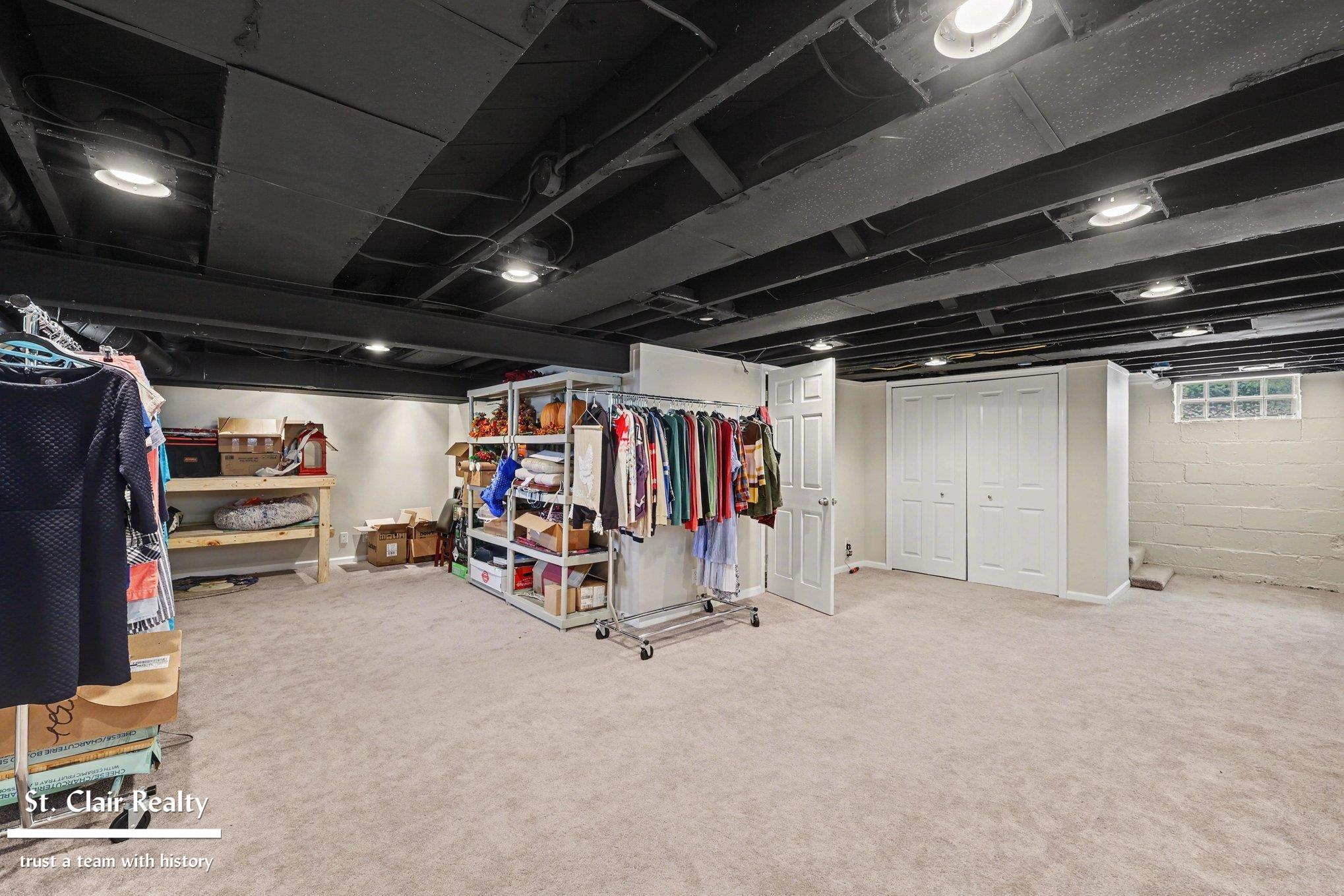 915 North Riverside Avenue St. Clair, MI 48079 - Photo 28 of 38