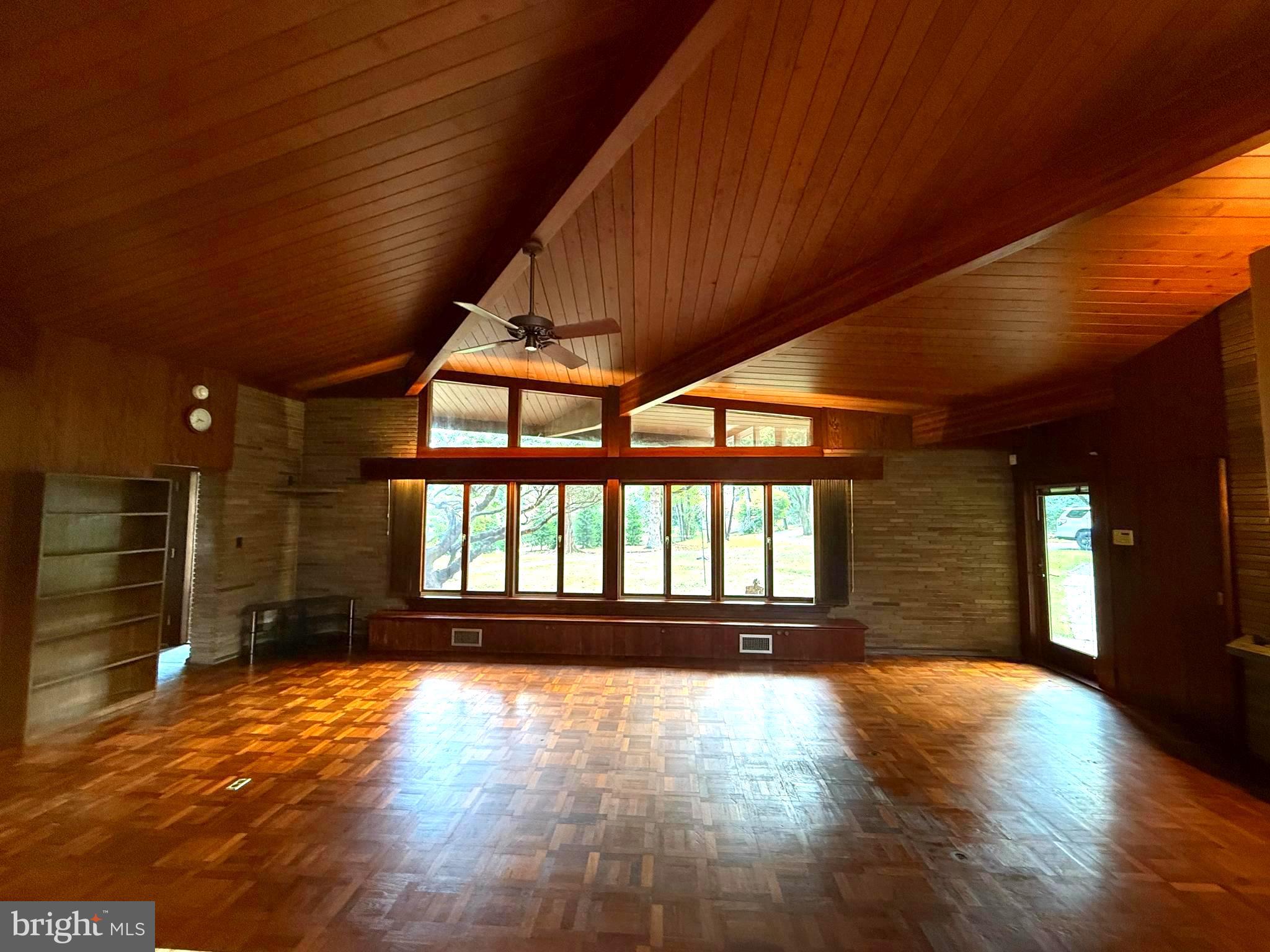 108 South Spring Valley Road Wilmington, DE 19807 - Photo 29 of 84 a view of empty room with wooden floor and fan