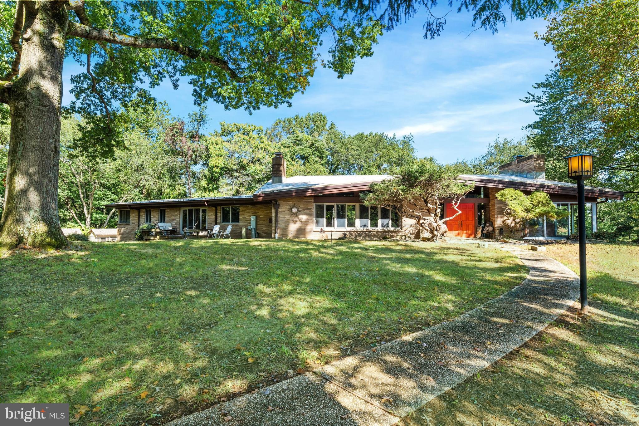 108 South Spring Valley Road Wilmington, DE 19807 - Photo 5 of 84 a view of a house with a yard