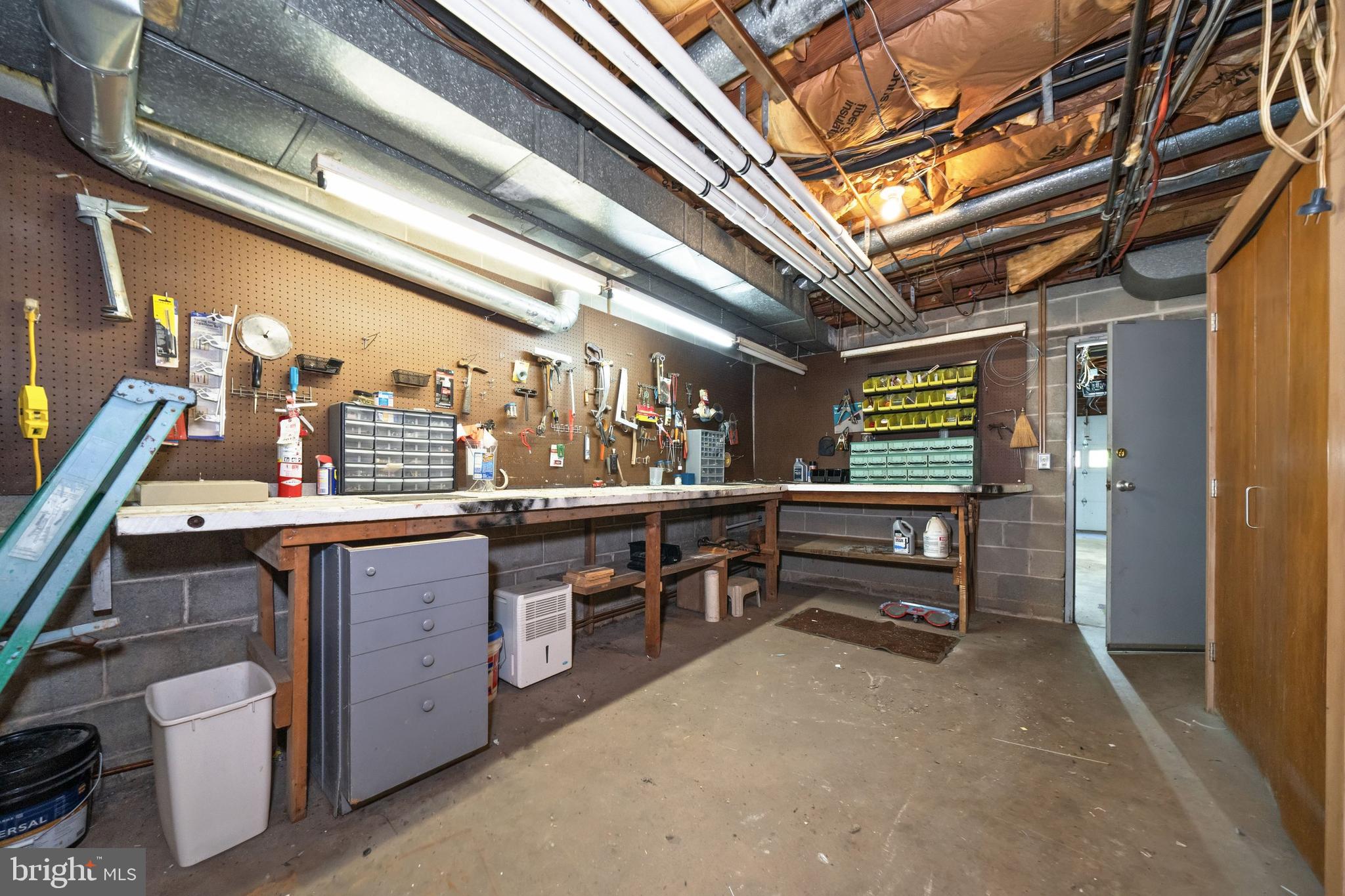 108 South Spring Valley Road Wilmington, DE 19807 - Photo 63 of 84 Utility Room to Garage access