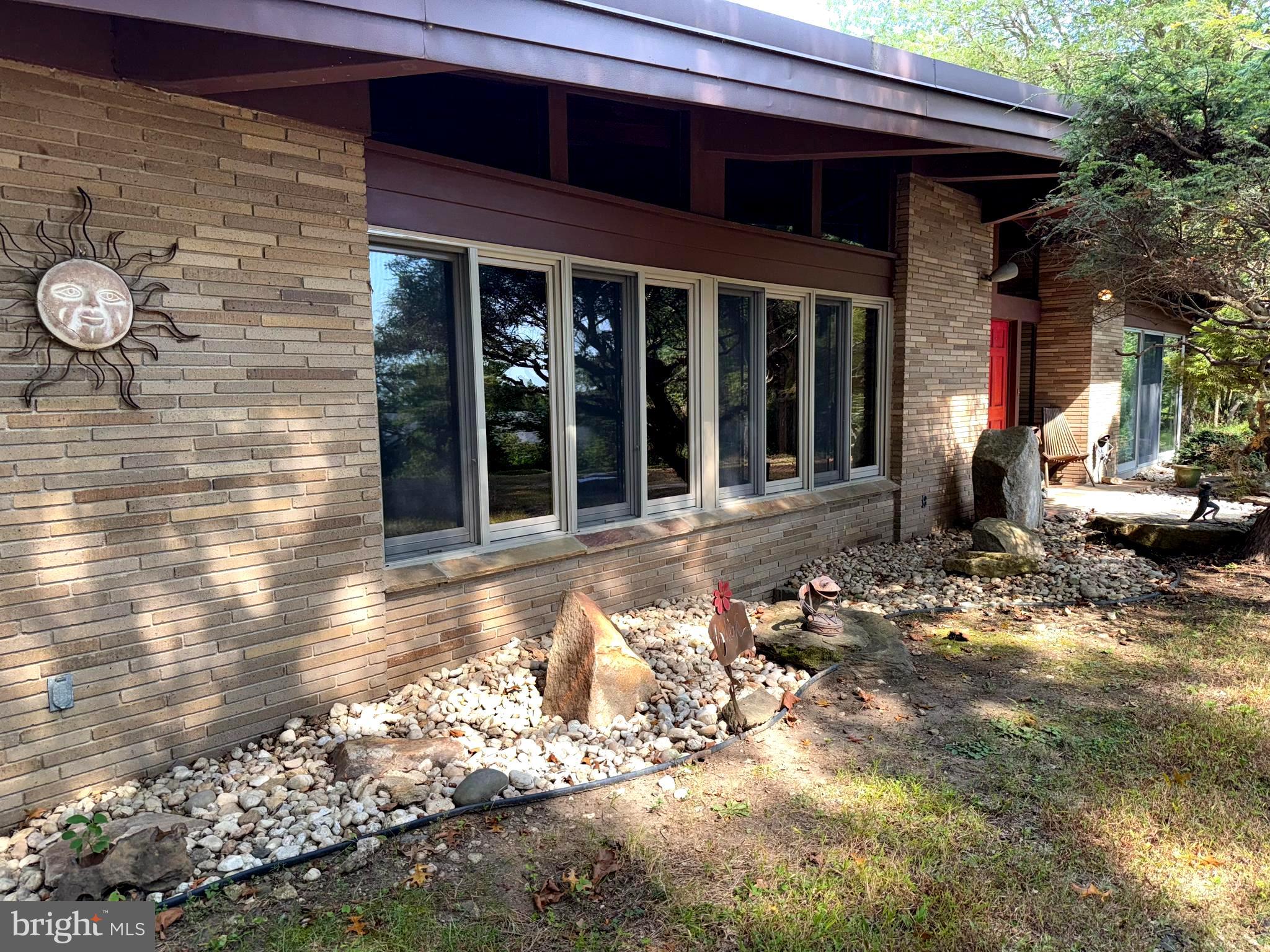 108 South Spring Valley Road Wilmington, DE 19807 - Photo 74 of 84 a front view of a house with a yard