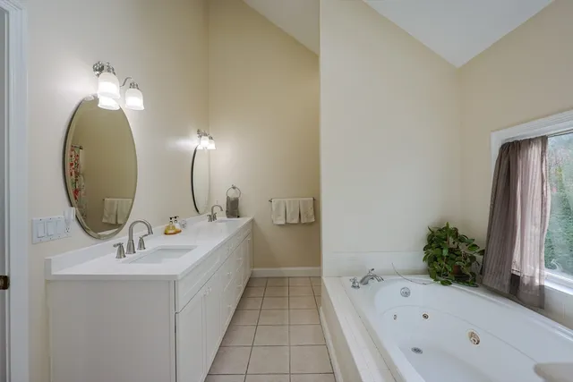 $949,000 | 3 Gilberts Way, Norton, MA 02766