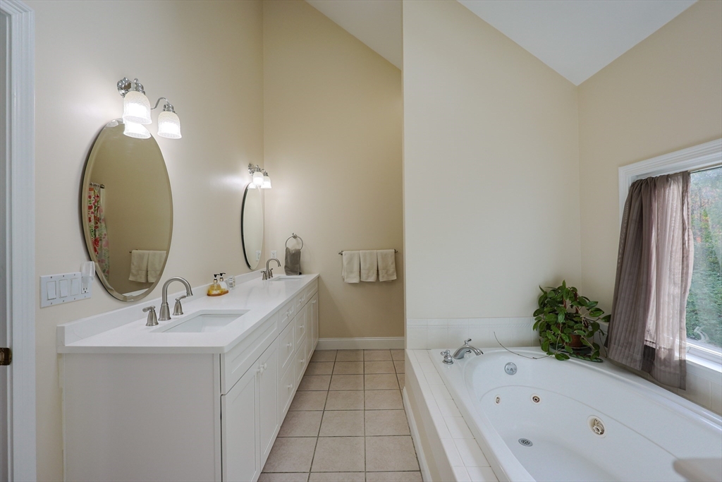 3 Gilberts Way Norton, MA 02766 - Photo 26 of 40