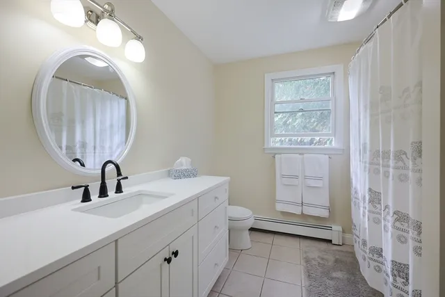 $949,000 | 3 Gilberts Way, Norton, MA 02766