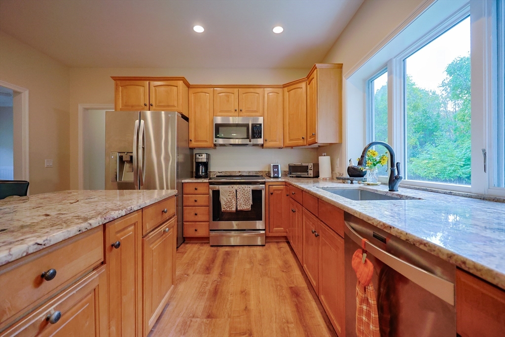 3 Gilberts Way Norton, MA 02766 - Photo 6 of 40