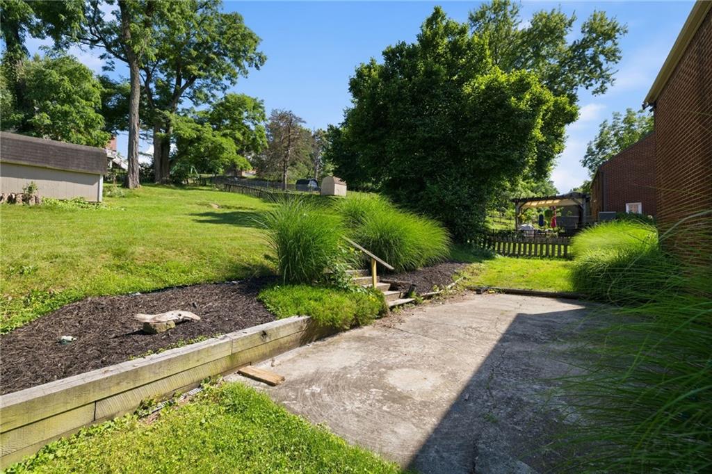 247 McMurray Road Pittsburgh, PA 15241 - Photo 27 of 31