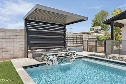 $950,000 | 1841 East Montecito Avenue, Phoenix, AZ 85016