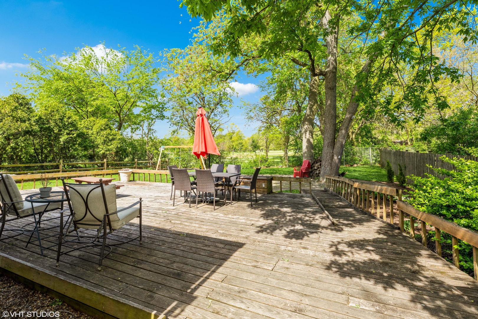 2160 Chestnut Road Homewood, IL 60430 - Photo 20 of 24 swimming pool view with a seating space